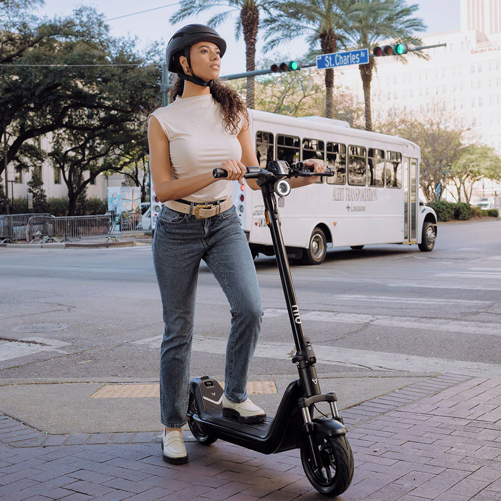 NIU | Electric Scooter | KQi 300P - Image 5