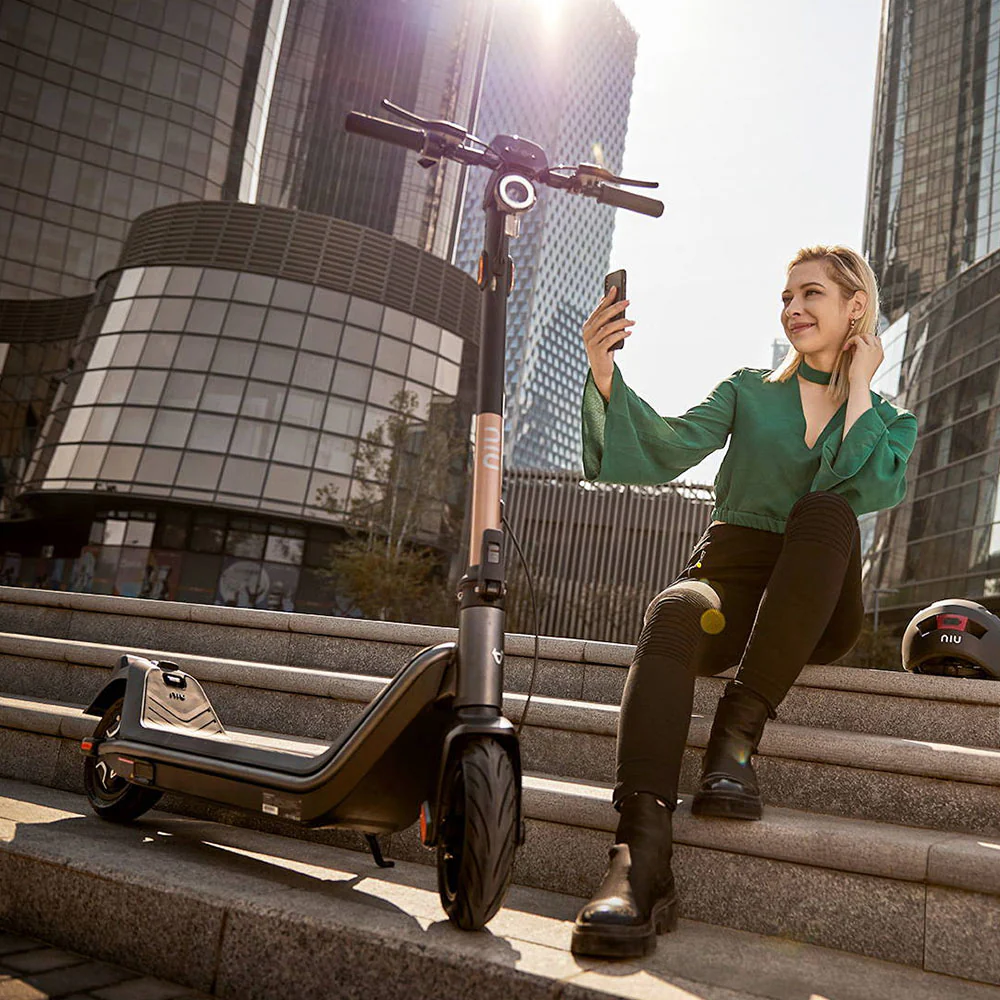NIU | Electric Scooter | KQi3 Pro - Image 19