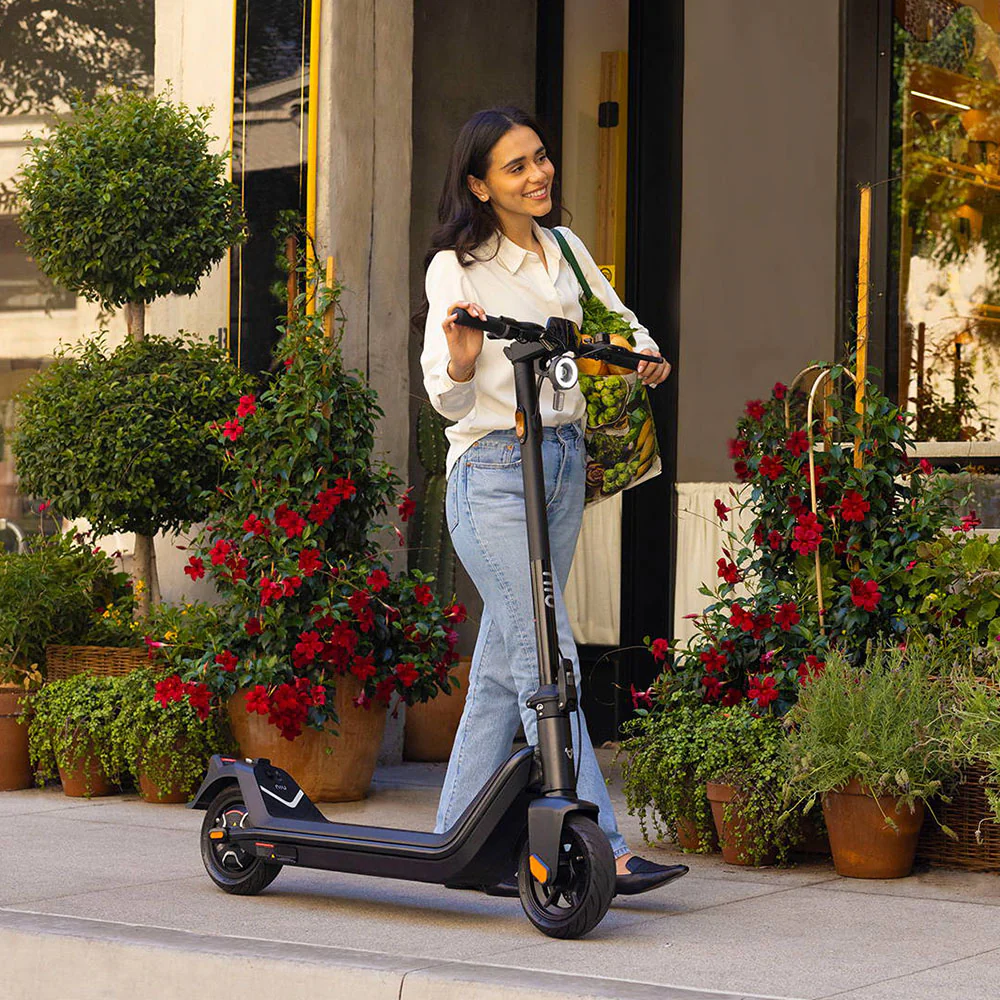 NIU | Electric Scooter | KQi3 Pro - Image 21