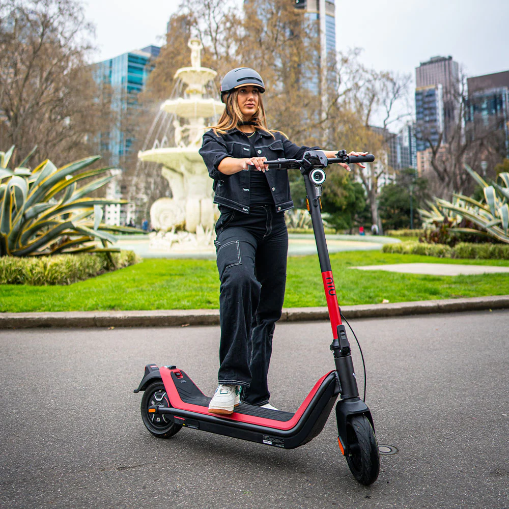 NIU | Electric Scooter | KQi3 Sport - Image 32