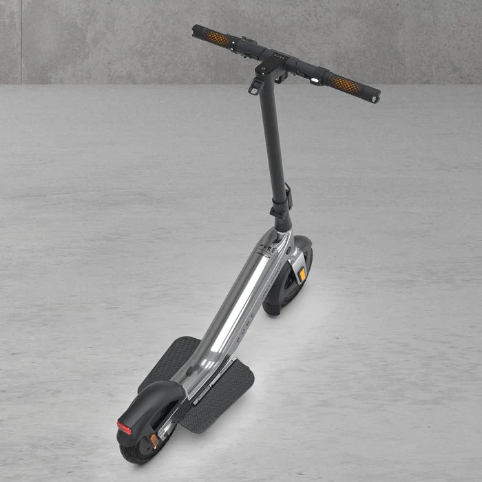 PURE | Electric Scooter | Pure x McLaren 2025 - Image 15