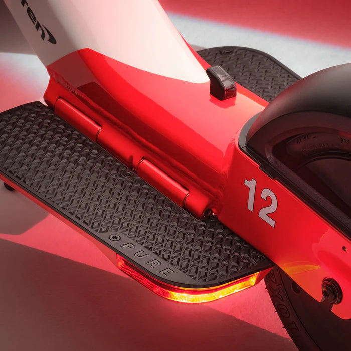 PURE | Electric Scooter | Pure x McLaren 2025 - Image 22